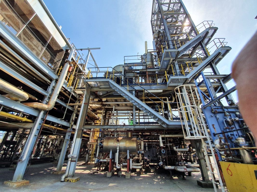 canada-waste-oil-refinery-01 canada-waste-oil-refinery-01