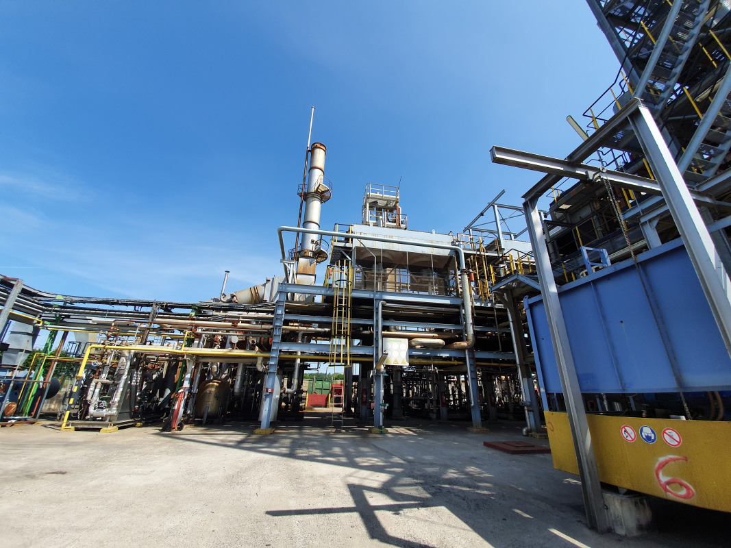 canada-waste-oil-refinery-05 canada-waste-oil-refinery-05