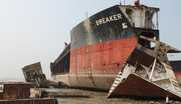 ship-recycling-disposal-03
