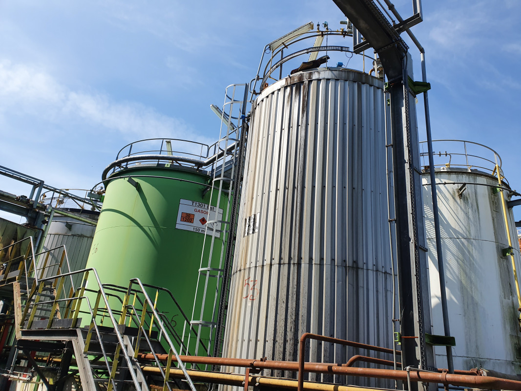 canada-waste-oil-refinery-07